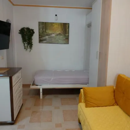 Apartamento Studio,10 Min To Del Cura With Swim.pool