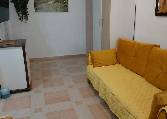 Apartman Studio,10 Min To Del Cura With Swim.pool